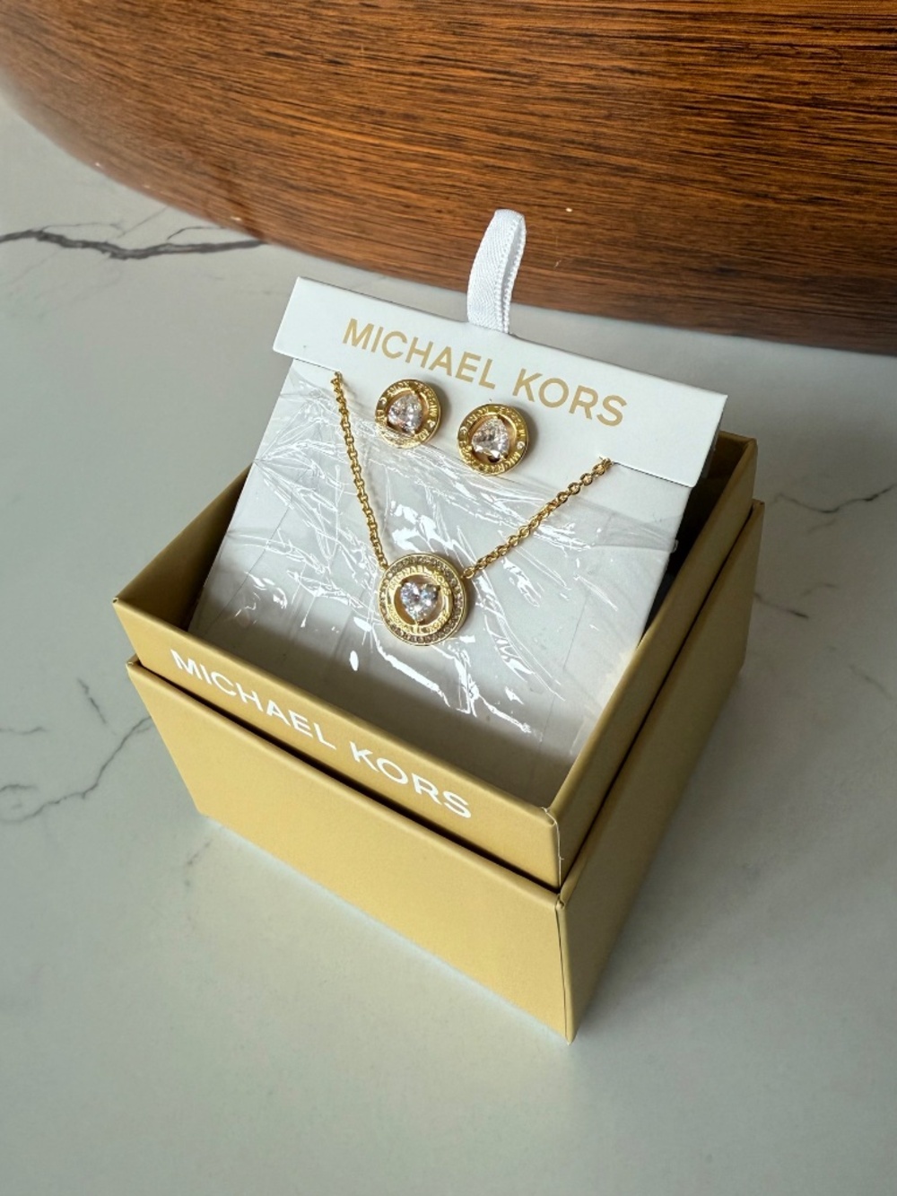 New Michael Kors Set of Gold tone Heart Shape Crystal Necklace & Earrings - Picture 7 of 15
